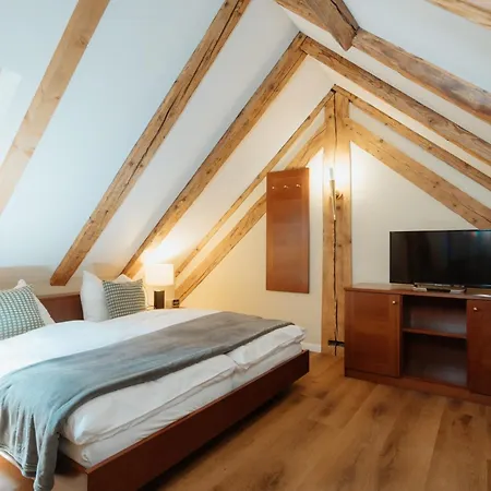 Parkhotel Schwert - Self-check-in 3* Weesen