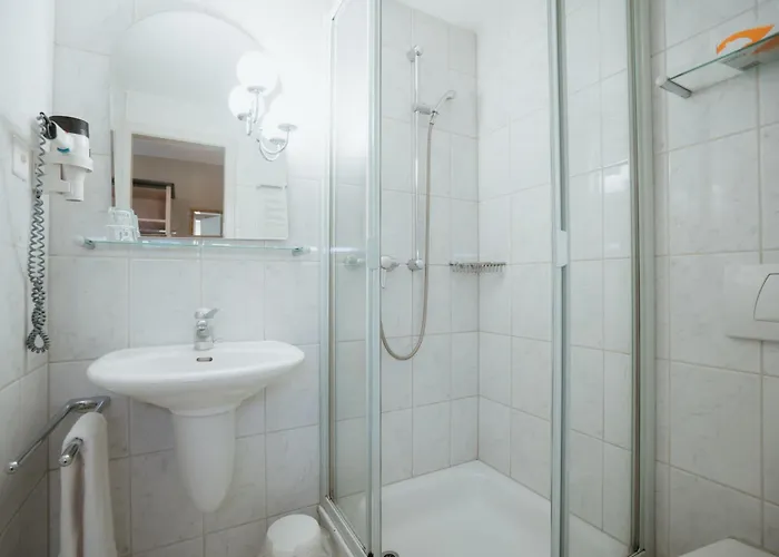 Parkhotel Schwert - Self-check-in Hotel Weesen