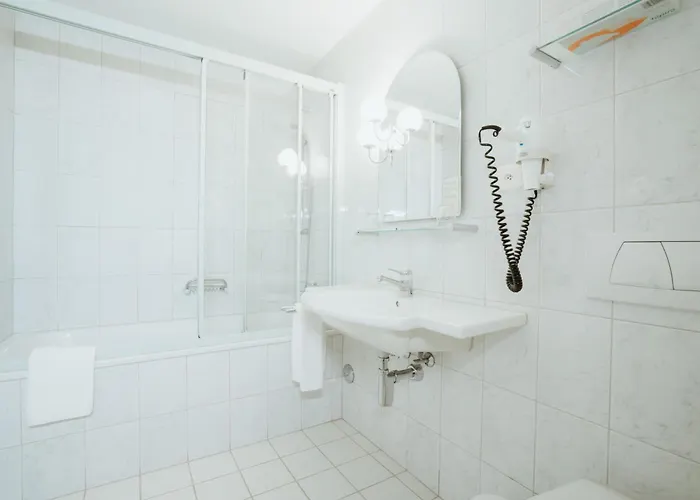 Hotel Parkhotel Schwert - Self-check-in Weesen